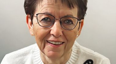 Mme Madeleine MAILHOT