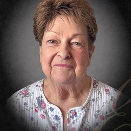 Photo of Mme Denise Corriveau, obituary in Sherbrooke
