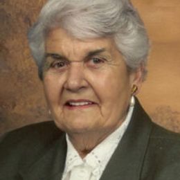 Photo of Mme Thérèse Poirier Carrière, obituary in Salaberry-de-Valleyfield