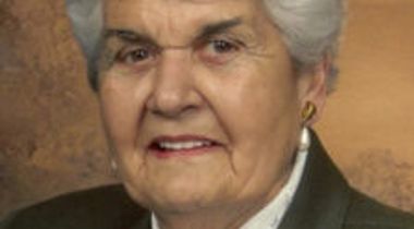 Mme Thérèse Poirier Carrière