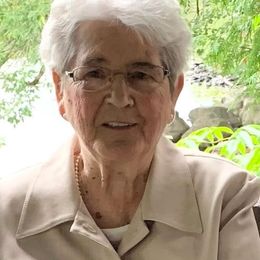 Photo of Lucia Carrier Nadeau, obituary in Windsor