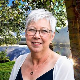 Photo of Ghislaine Lefebvre, obituary in Authier