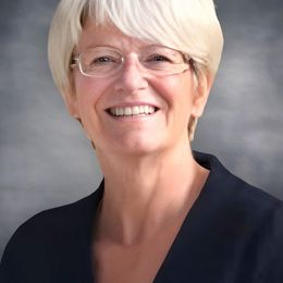 Photo of Josée Lévilllé, obituary in Sainte-Marie