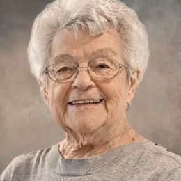 Photo de Marie-Marthe Tanguay, avis de décès à Saint-Léon-de-Standon