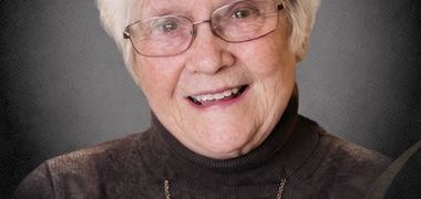 Mme Andrée Roux