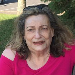 Photo de Myra Frost (née Koenig), avis de décès