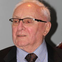 Photo of Bertrand Fontaine, obituary in Valcourt