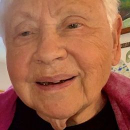 Photo of Marian Weinberg, obituary in Stratford