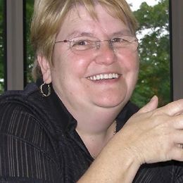Photo of Christiane Villeneuve, obituary