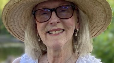 Lisette Lovi (née Perrault)