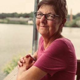 Photo of Vivian Proulx, obituary in Austin