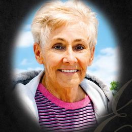 Photo of Mme Lucie Ouellet, obituary in Sherbrooke