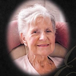 Photo de Mrs Paulette Desrocher, avis de décès à Sherbrooke