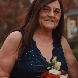 Photo de Becky "Tollison" Wade, avis de décès à Danville