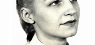 Elaine G. Holmes
