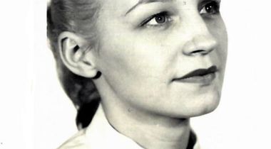 Elaine G. Holmes