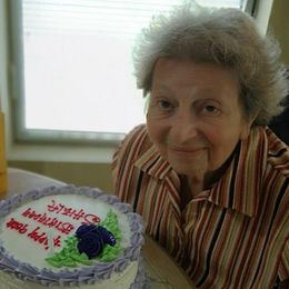 jCeMeDDGeUyuMgtZYHu2OwOD2CwJ8RXDxAbJDDAc