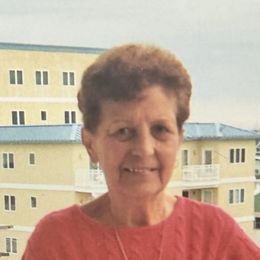 Photo de Alice R. Douglas, avis de décès à Upton