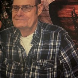 Photo of David F Dickens, obituary