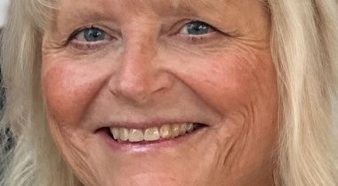 Christine "Chris" Lee (Batchelder) Geiss