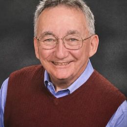 Photo de Robert "Bob" J. Cebuhar, avis de décès à Sutton