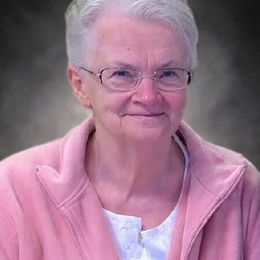 Photo de Faye Alma Young (née Arthurs), avis de décès