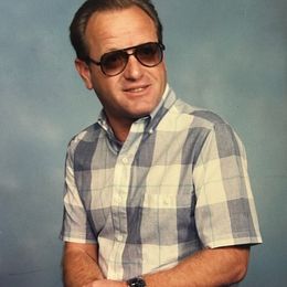 Photo de Charles "Chuck" Lloyd Clark, avis de décès à Franklin
