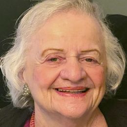Photo of Rosalyn Shrier (née Mandelcorn), obituary