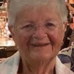 Photo of Arlene M. Mageary, obituary in Elgin