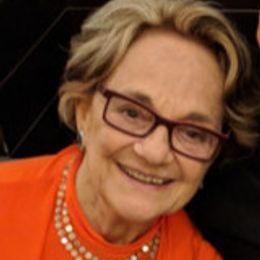 Photo of Elvira Hood (née Sidelnic), obituary in Montréal