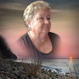 Photo of Réjane Bond, obituary in Gaspé