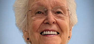 Mme Hélène Gravel