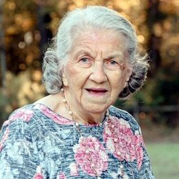 Photo of Alpha Poole Blount, obituary in Lyster