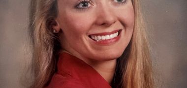 Lisa M Paternoster