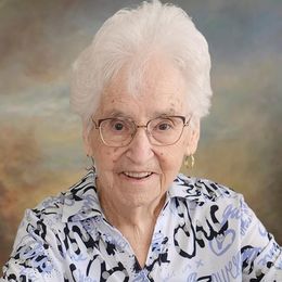 Photo of Aline Labrie Roy, obituary in Sherbrooke
